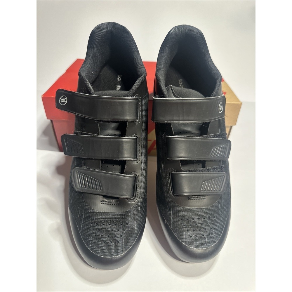 Men's Size 10 Tommaso‎ Strada 100 Knit Black Cycling Shoes With 2 Bolt Cleats